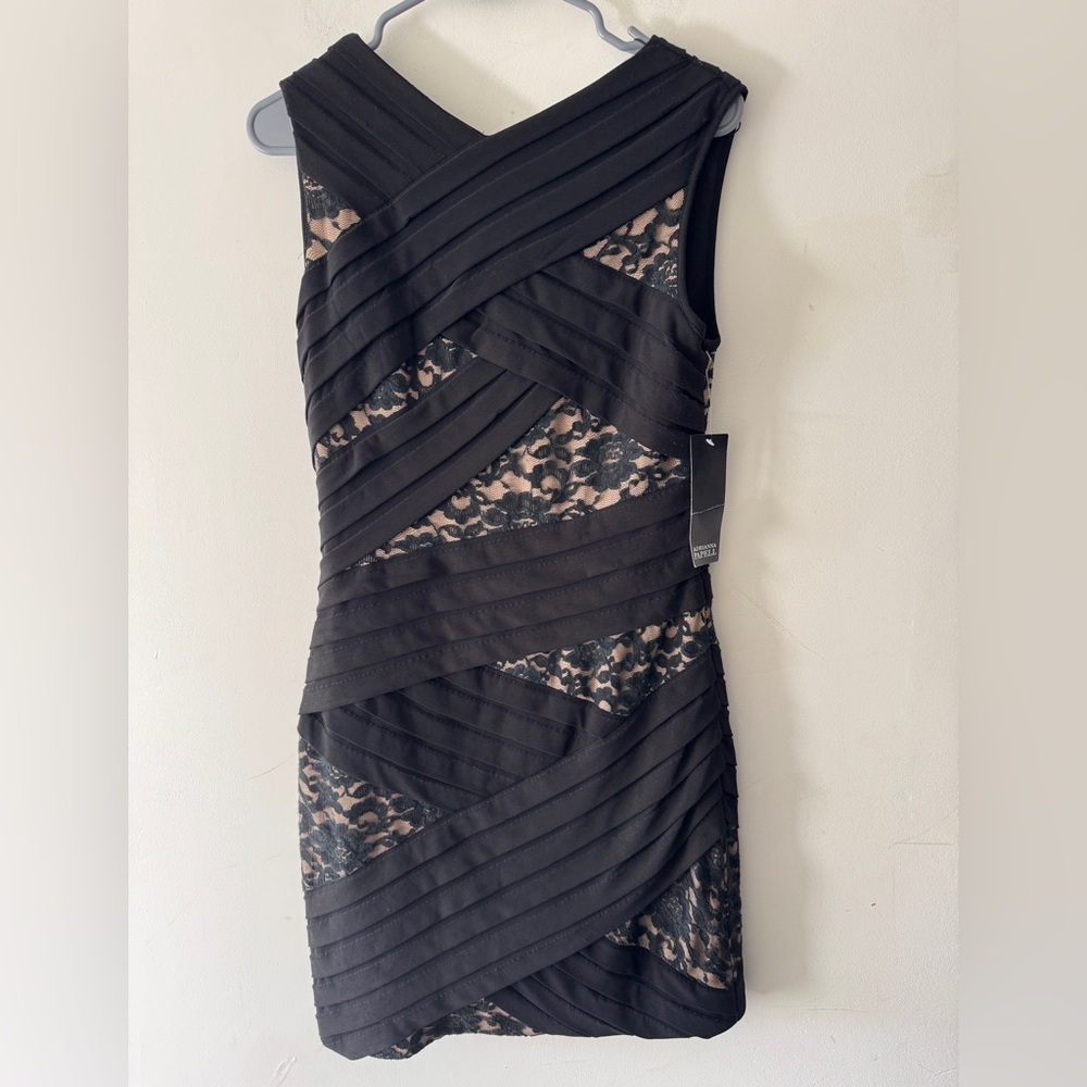 Adrianna Papell Black and Tan Sleeveless Lace Flower Tiered Sheath Dress